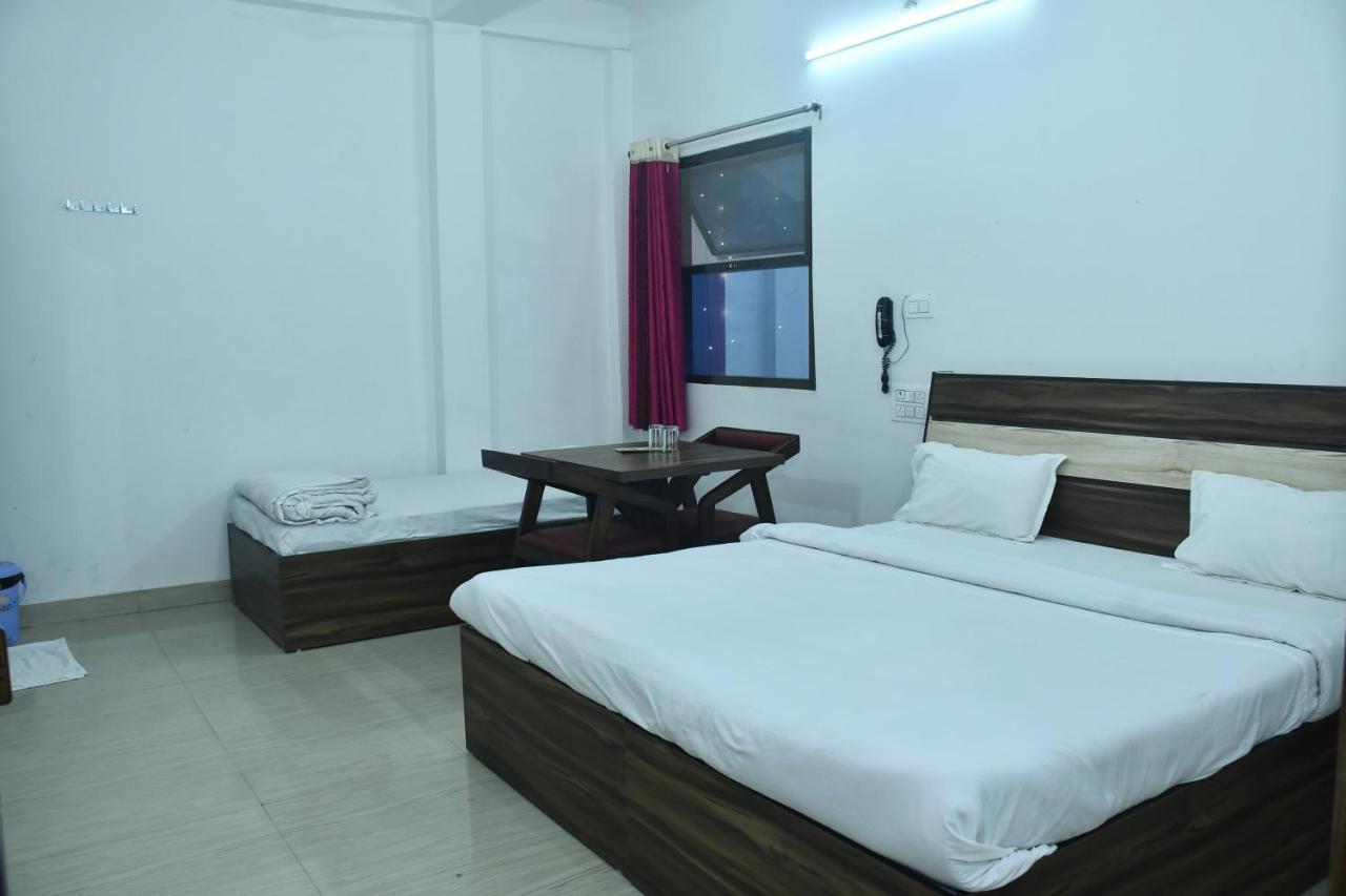 Hotel Awadh Palace Sahjanwa Exterior foto